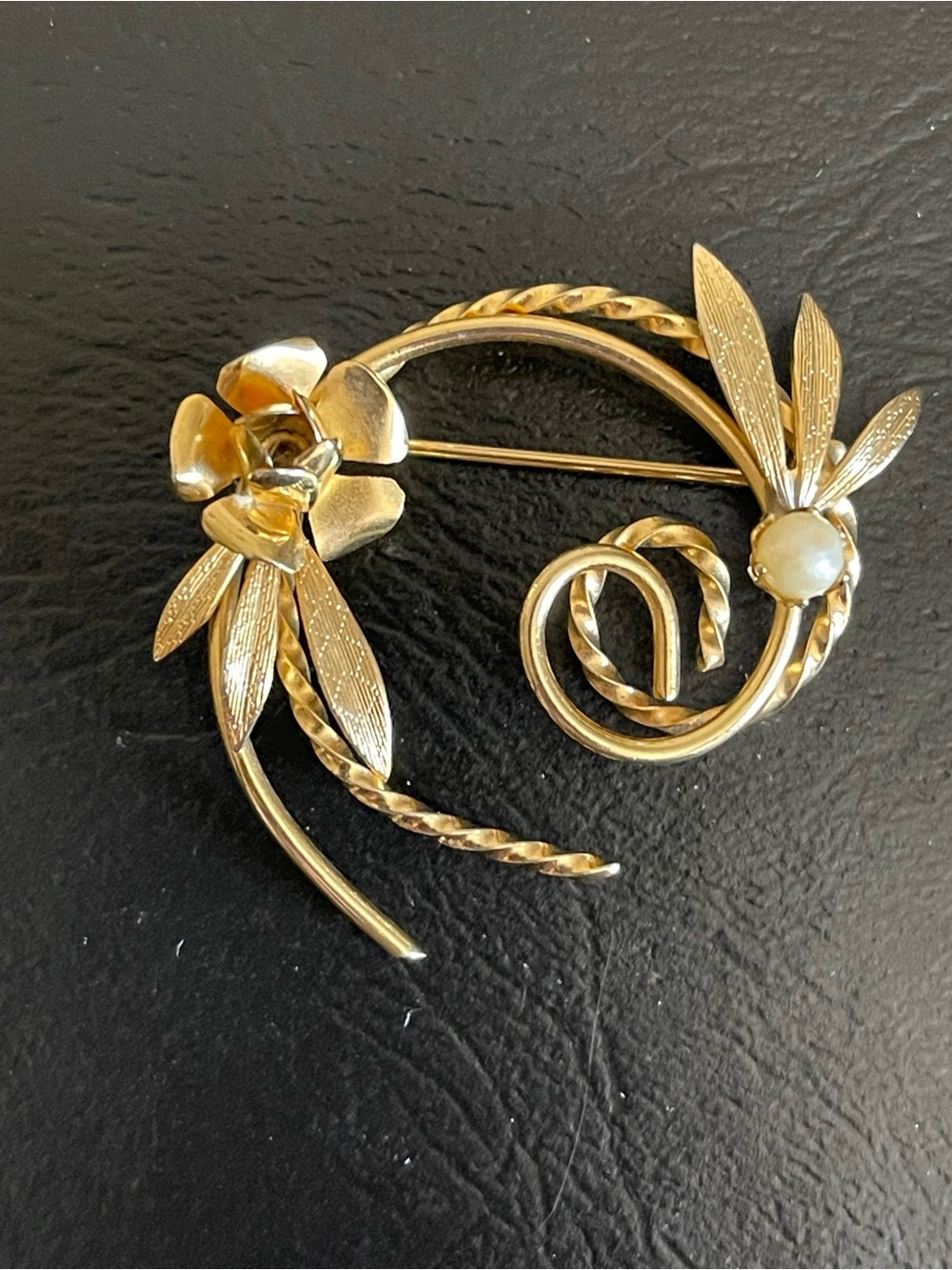 Vintage Gold Floral Pearl Accent Brooch.